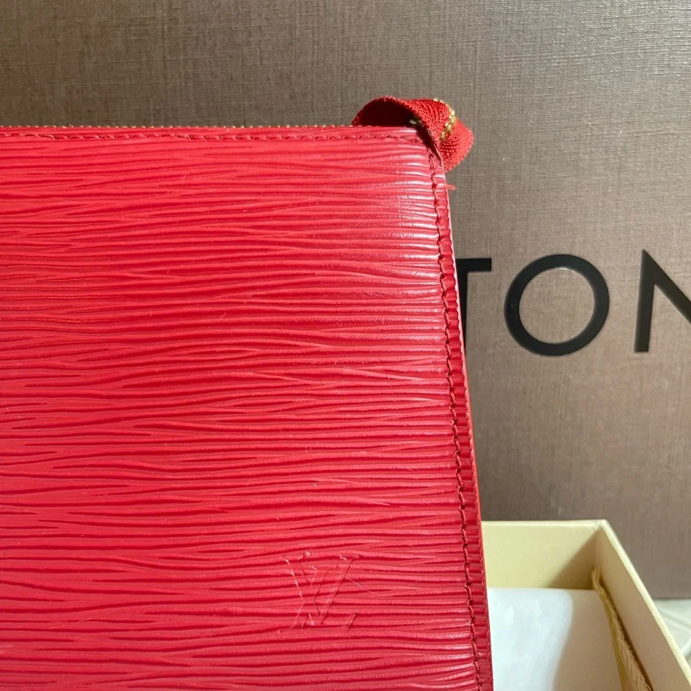 Authentic Louis Vuitton Red Epi Leather Pochette - Picture 5 of 7